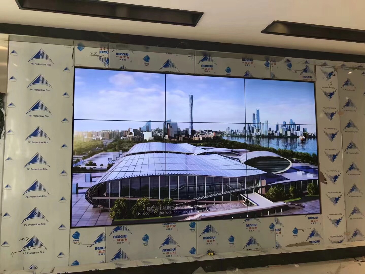 液晶拼接墻畫面閃爍，出現亂碼是什么原因？